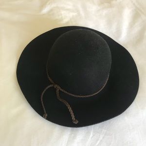 Black wool hat
